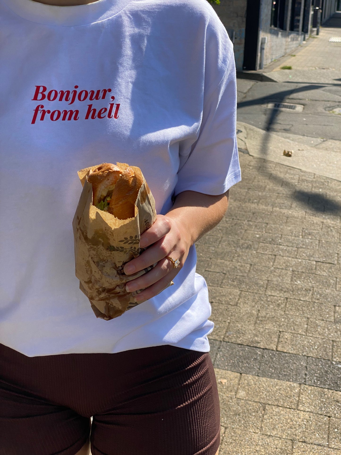 Bonjour Tee